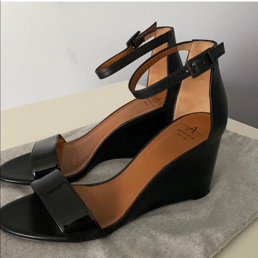 Aquatalia wedges